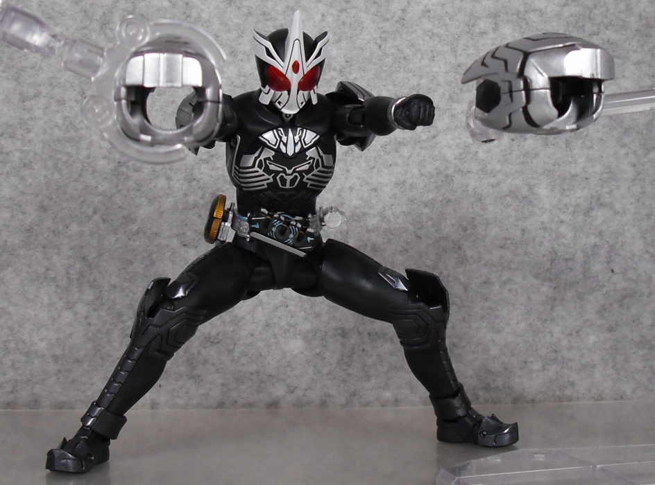 S.H.Figuarts（真骨彫製法） 「仮面ライダーオーズ サゴーゾコンボ