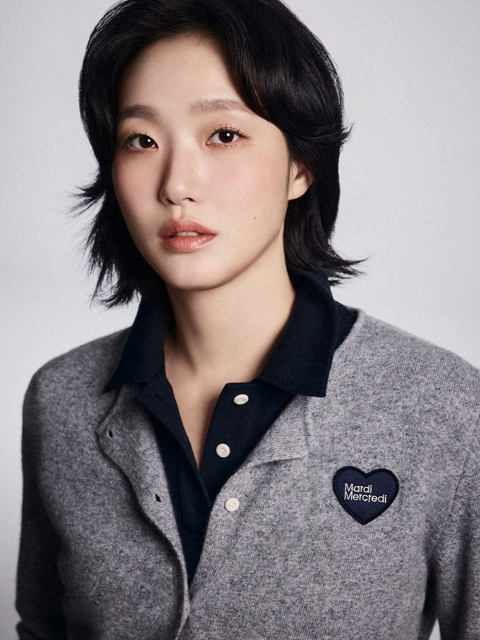 RACCOON BLENDED CROPPED CARDIGAN HEART LOGO_GREY – Mardi Mercredi JP