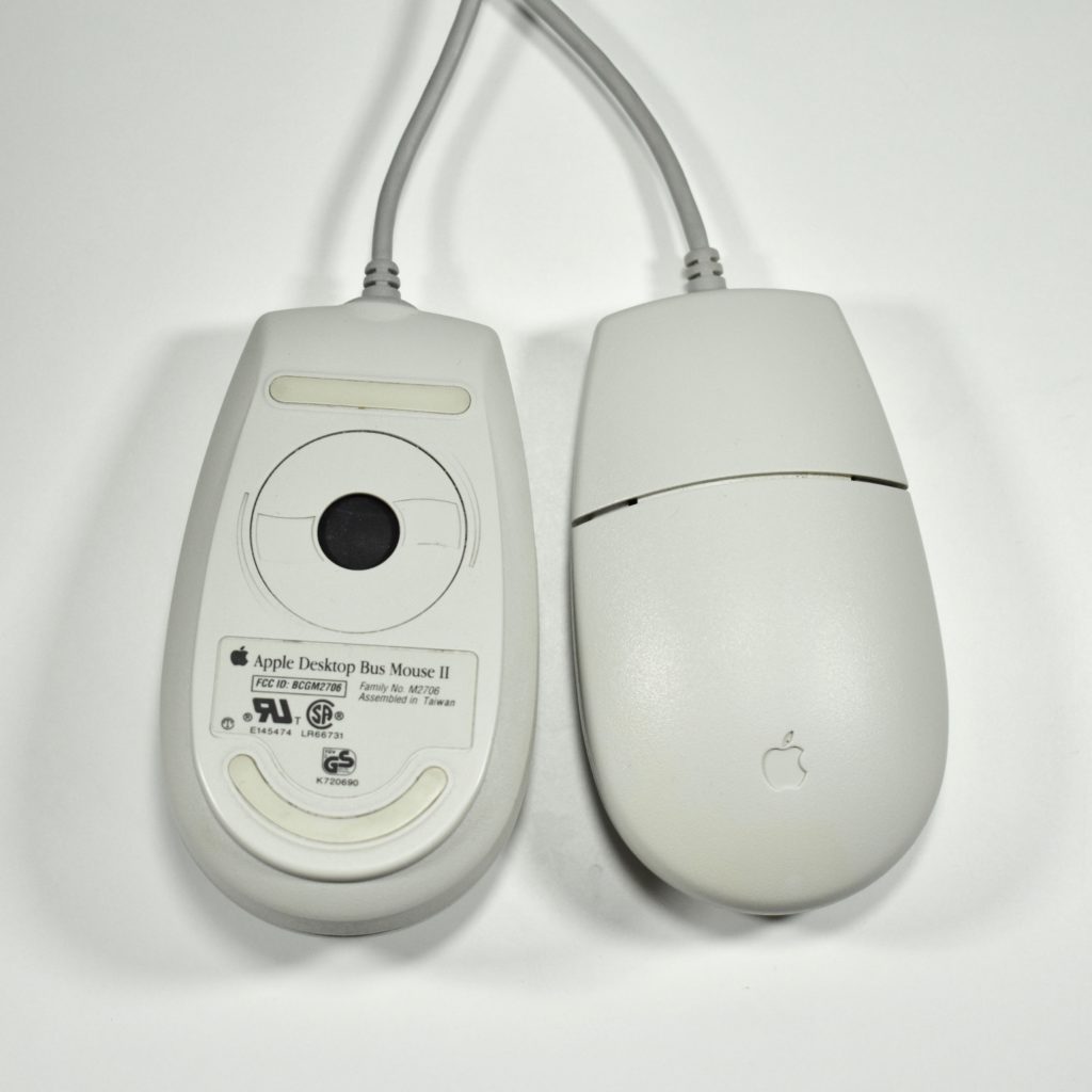 Apple Desktop Bus (ADB) Mouse II (M2706, 1993) – mattjfuller.com