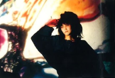 芽瑠璃堂 ＞ 80年代、ダークでサイケ、独特高貴なサウンドで人気を博