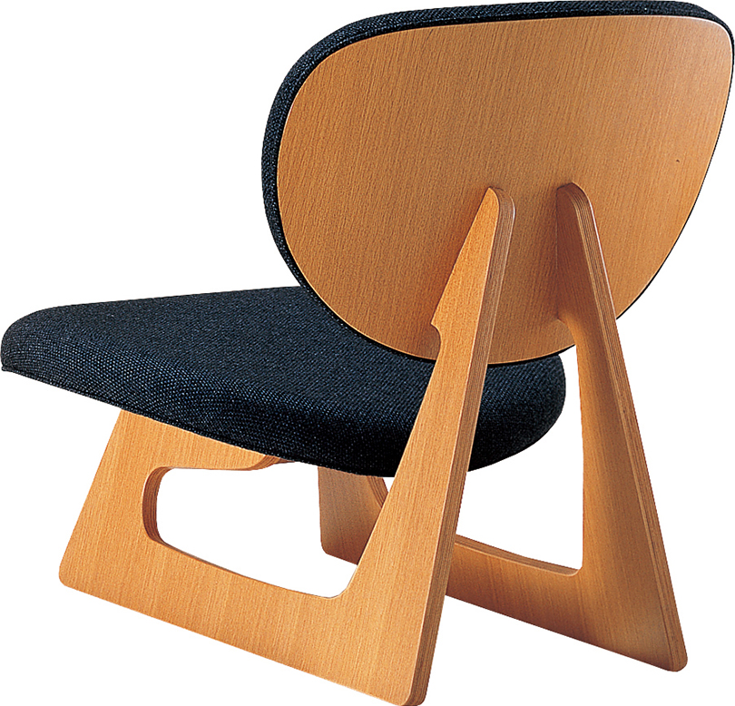 長大作 / 坂倉準三建築研究所の低座イス - NIPPON PROUD