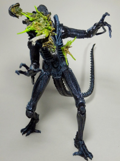 レビュー:NECA ドウェイン・ヒックス vs. エイリアンウォーリアー