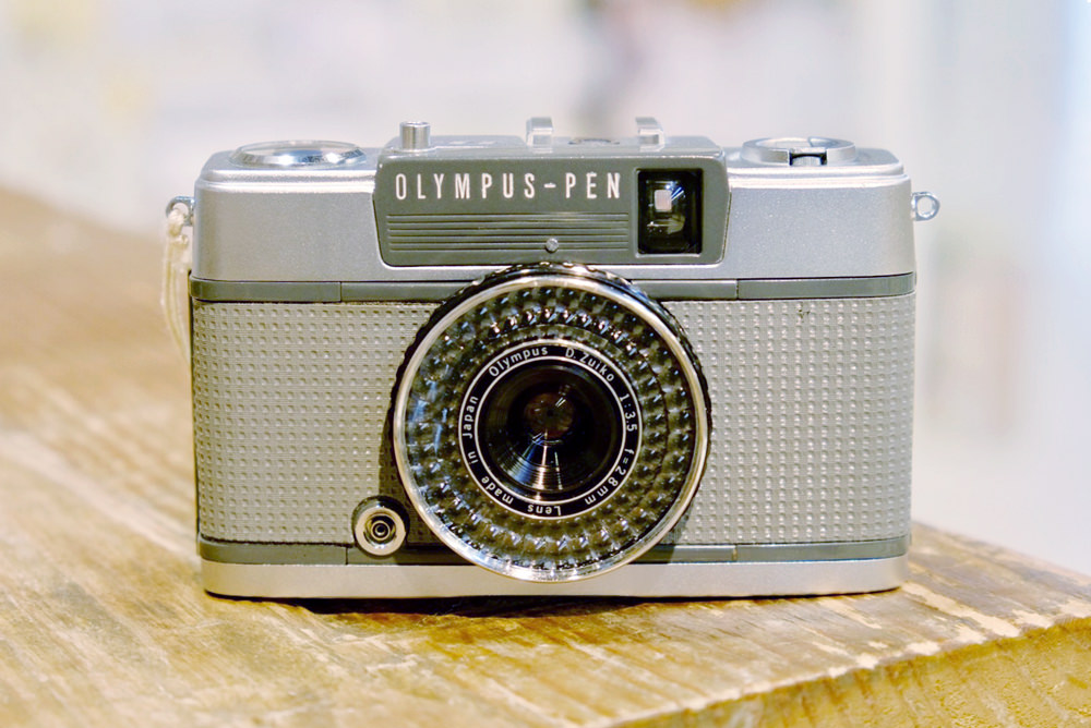 今話題のコンパクトフィルムカメラ使ってみませんか？【渋谷ロフト店