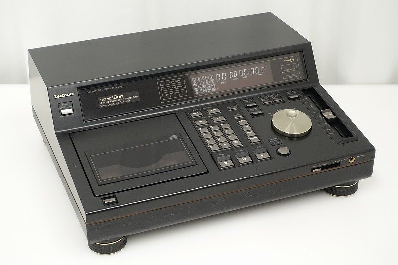 Technics-テクニクス】の【CDプレーヤー/SL-P1300】を東京都文京区で