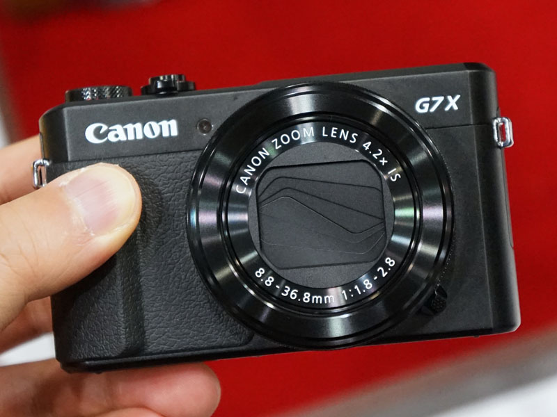 キヤノン、新エンジンDIGIC 7の「PowerShot G7 X Mark II」。40倍