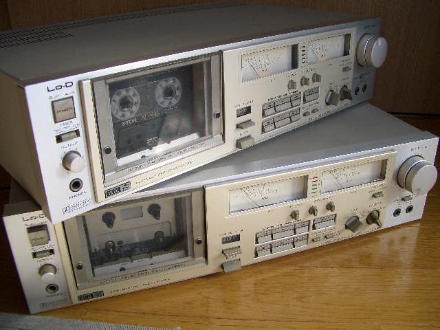 Lo-D のカセットデッキコレクション D-E90