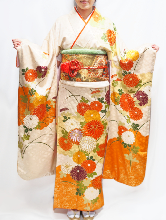 222正絹白古典オレンジ振袖 - 呉服下村屋 レンタル着物アシスト