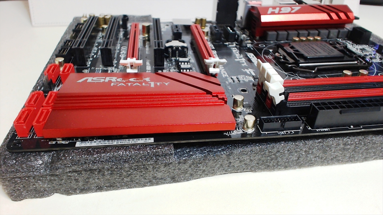Fatal1ty H97 + i7-4790K + Elixirメモリ 8Gx2 Fatal1ty H97 + i7