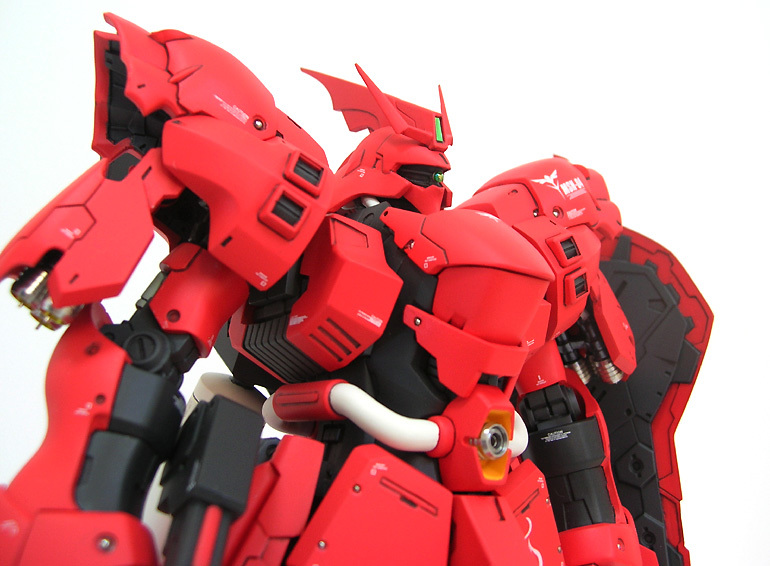 M's 1/100 サザビー完成 - ewac fact file