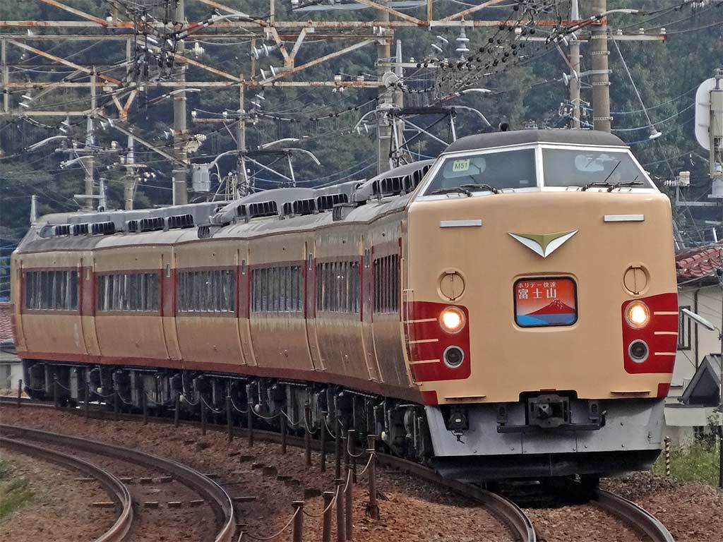 TOMIX 189系（M51編成・復活国鉄色） 入線 | 気軽にNゲージ＠鉄道模型