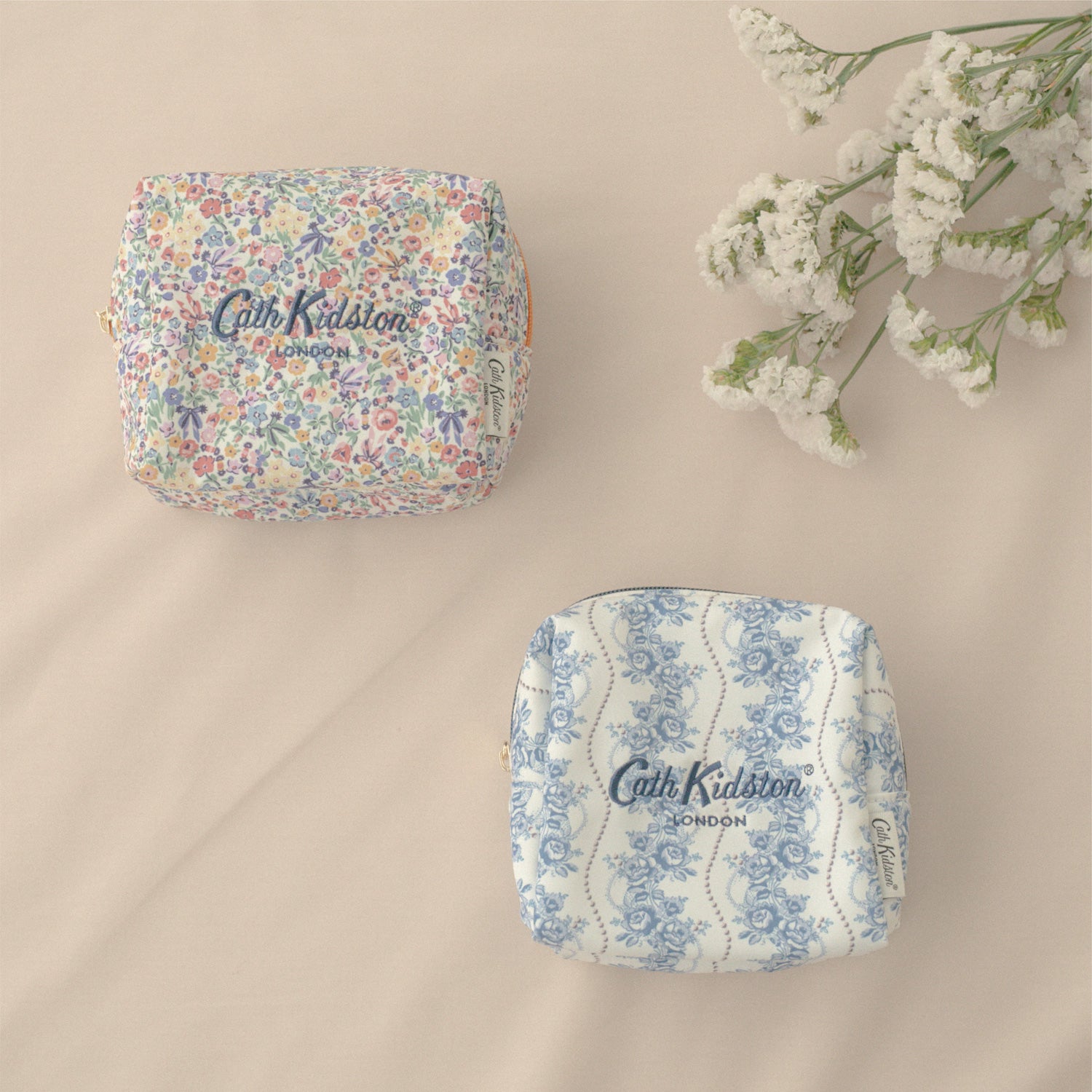 ガジェットポーチ Harmony Ditsy | Cath Kidston 日本公式オンライン