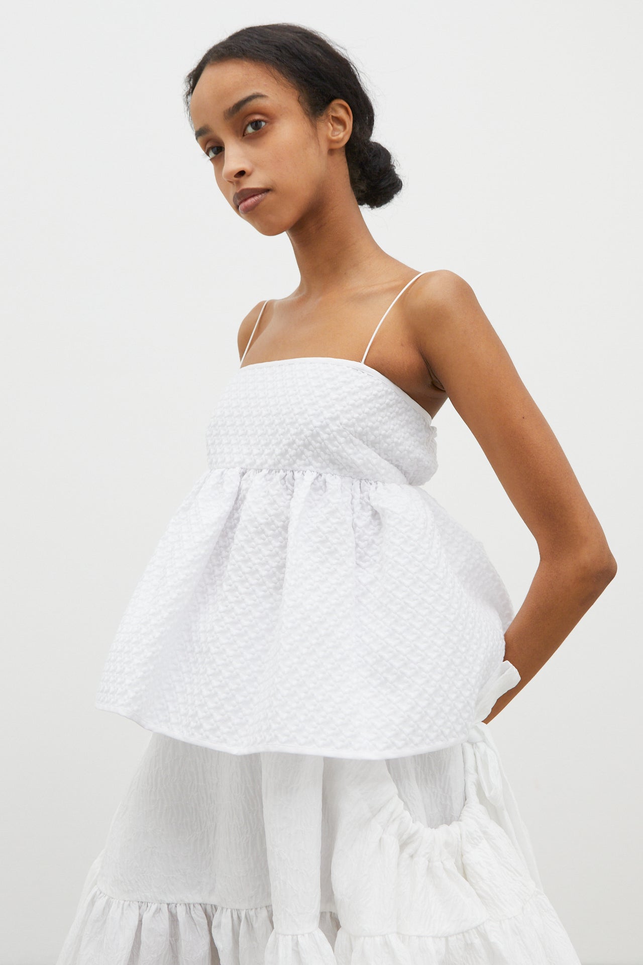 SELENA | TOP BLOSSOM MATELASSÉ WHITE