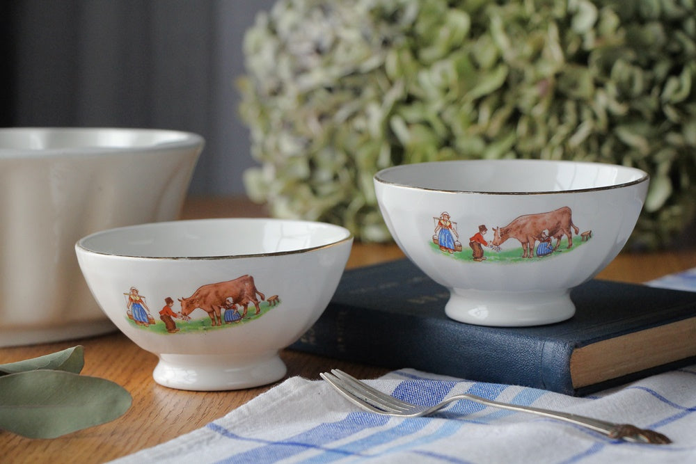 ラスト1点！牛模様が可愛い小さなカフェオレボウル（直径11cm