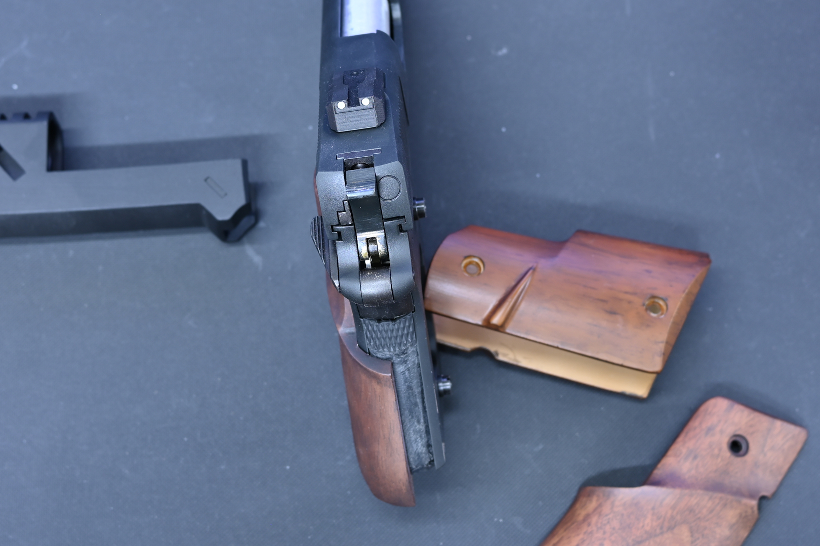 リコリコ 千束の銃 専用木製グリップ | ♡ Claire Crime Buster ♡