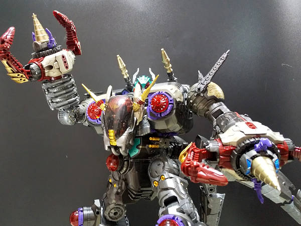 ワルダロス＜エヴォルギガンター＞ ダイアクロン DA-75/DA-76 レビュー