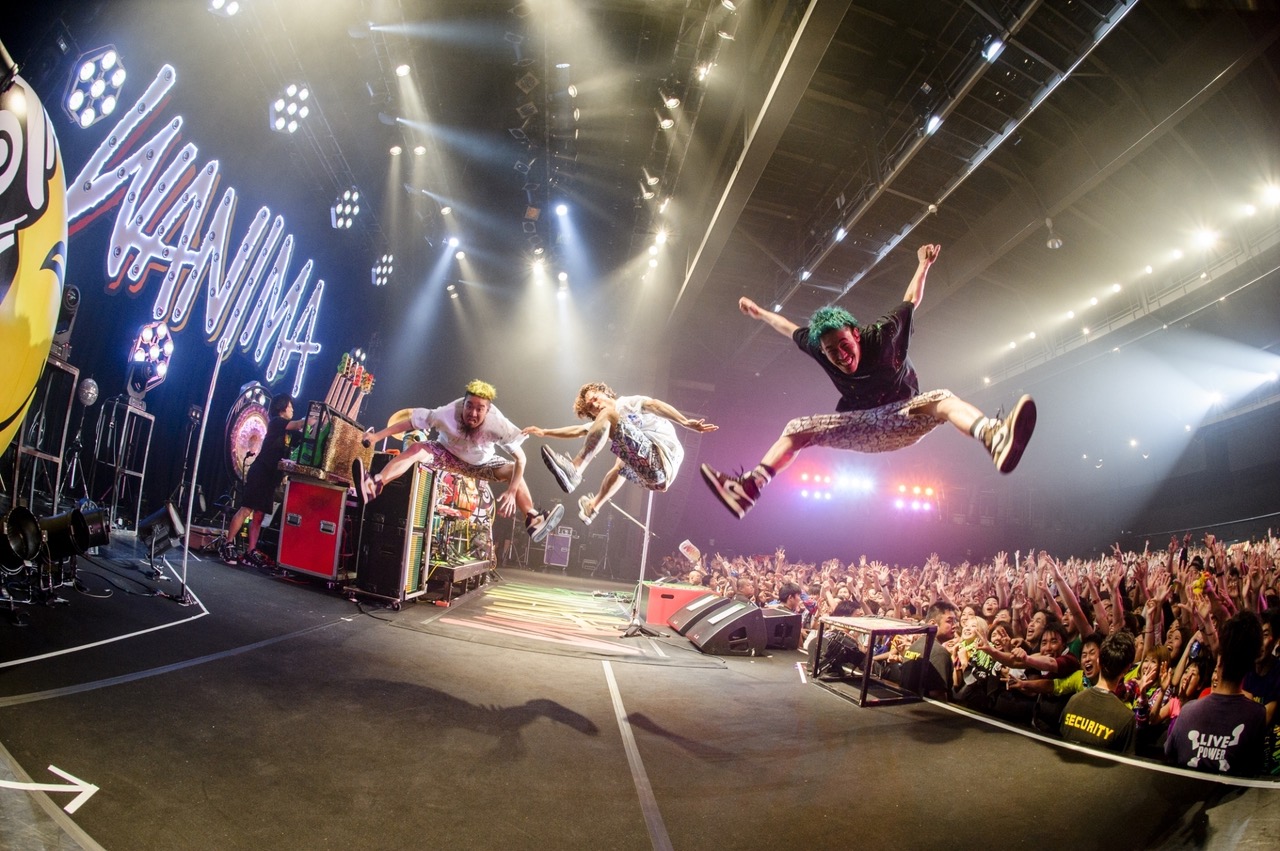 WANIMA、全31公演のライブハウス/ホールツアー「1CHANCE NIGHT TOUR