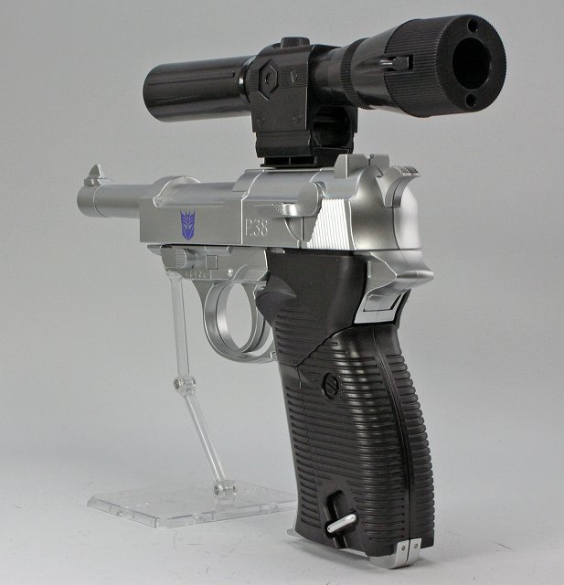 MP05_MEGATRON_02.jpg