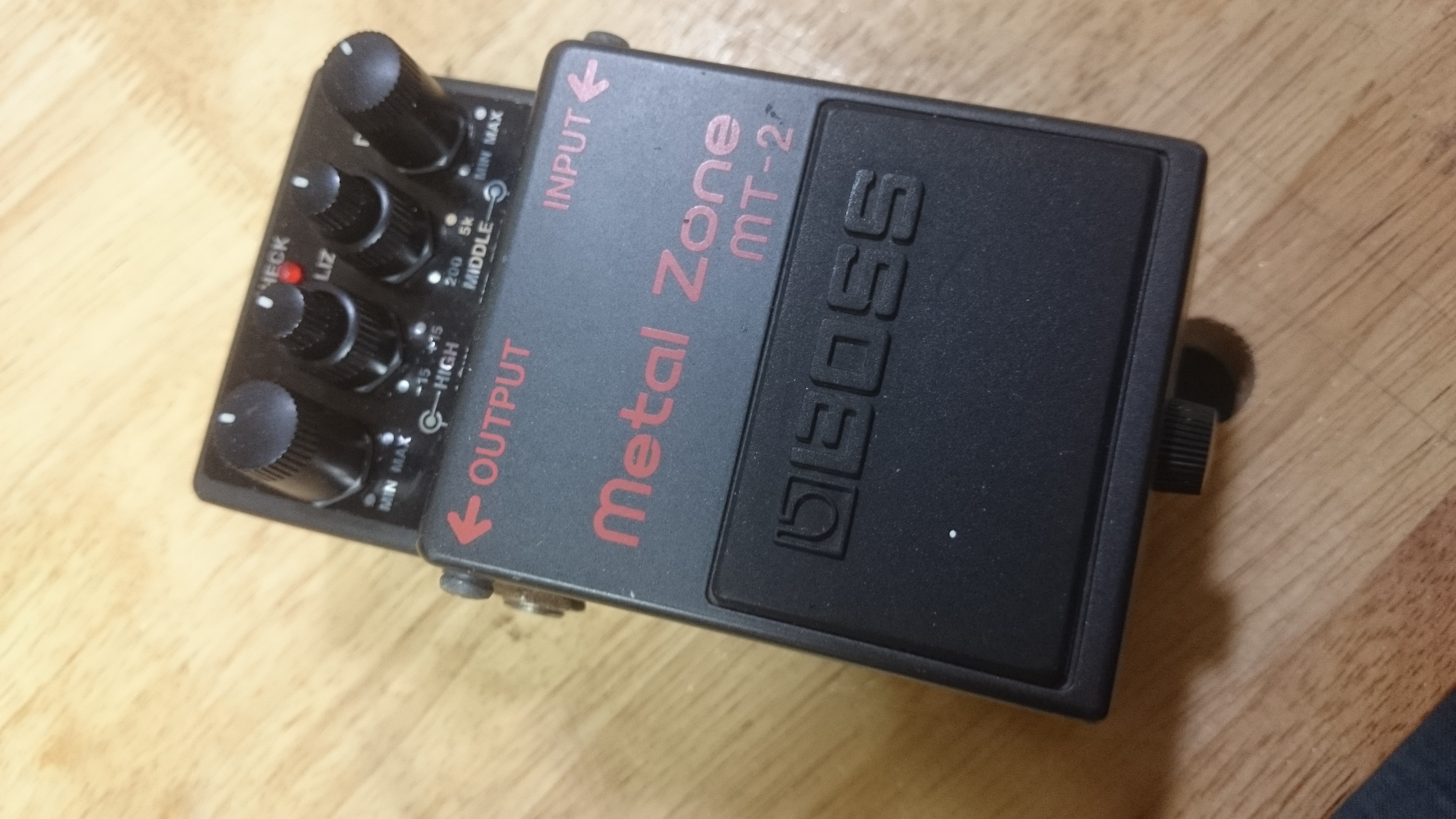 BOSS MT-2 メタルゾーン MOD | ギターリペア工房DNS-Draw a New Sound-