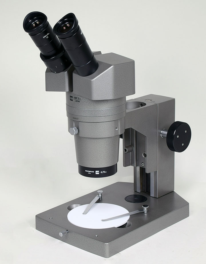 オリンパス実体顕微鏡【VMF 2x】 倍率：20x (15x)