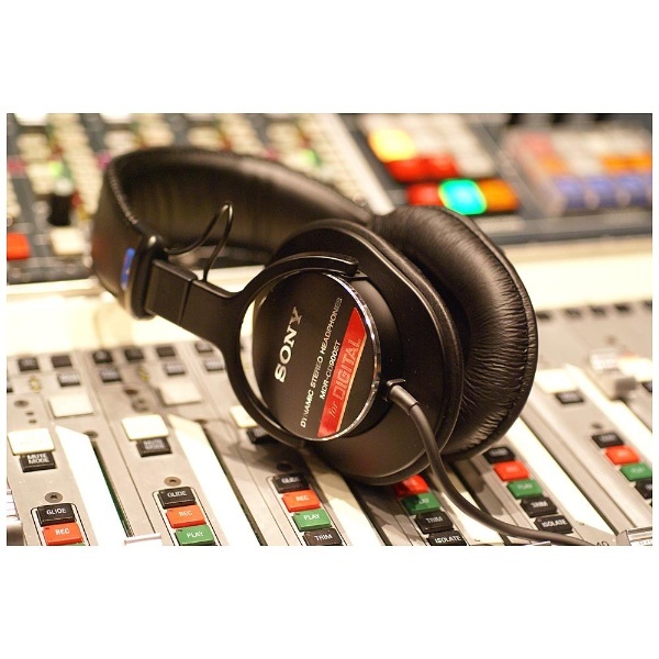 SONY MDR−CD900ST | 音楽制作・音響機材情報サイト