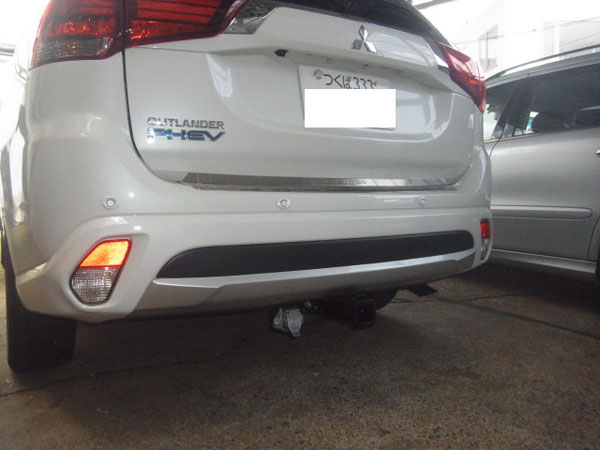 三菱アウトランダーPHEV後期型 ヒッチメンバー SUNROCKY 福伸工業