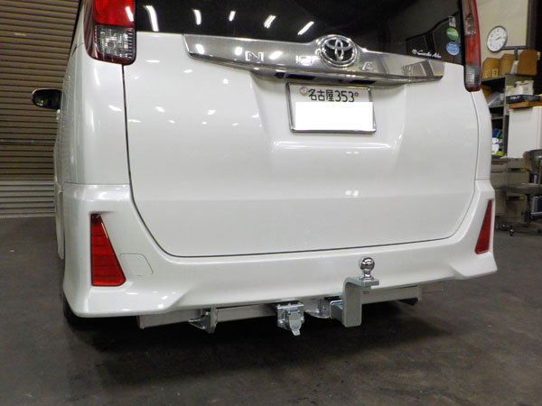 ノア、VOXY ヒッチメンバー SUNROCKY 福伸工業