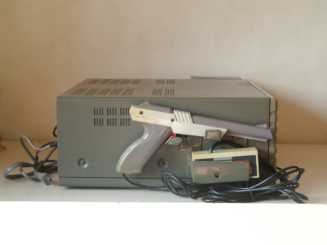 業務用ファミコンボックス（FAMICOMBOX）の消息は・・・？