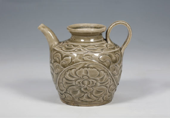 耀州窑青釉刻花缠枝牡丹纹执壶北宋_观复博物馆