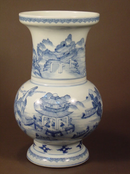 景德镇窑青花山水人物盘口尊清雍正_观复博物馆