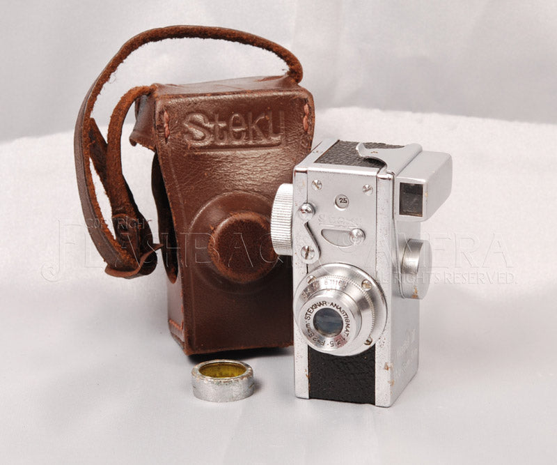 Steky III – FLASHBACK CAMERA