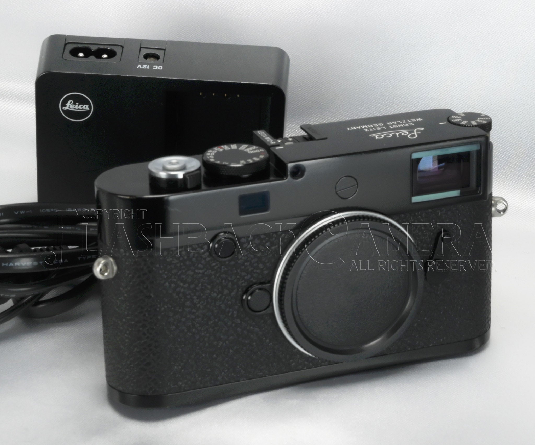 Leica M10-R Black Paint – FLASHBACK CAMERA