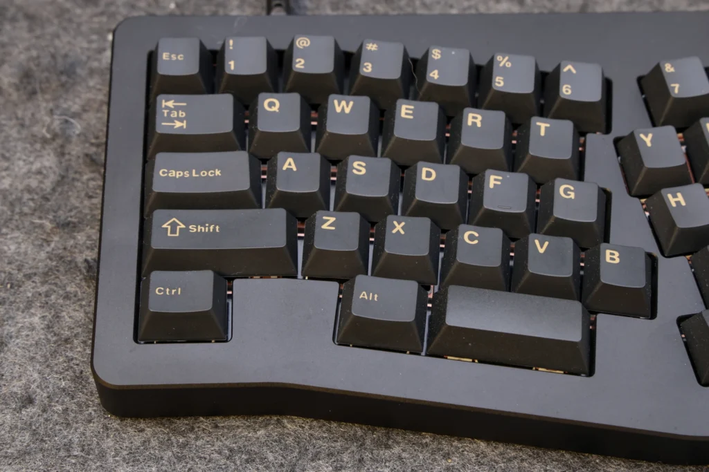 Epomaker Tide Aliceレビュー！アリス配列で疲れにくい高機能