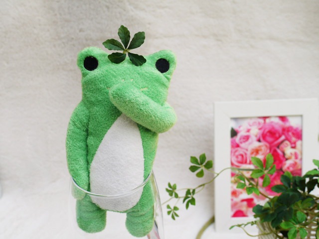 フモフモさん けろーにょ（濃緑・M） ： ぬいぐるみ・抱き枕や雑貨販売