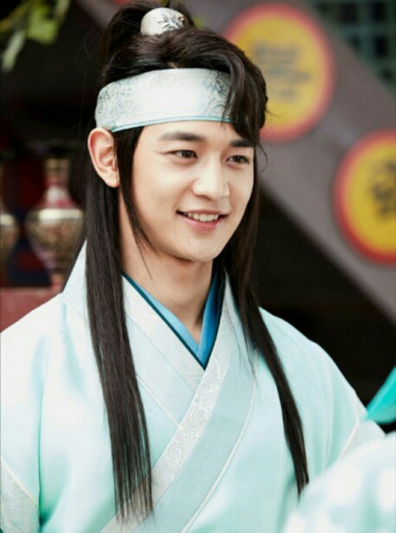 写真]ドラマ『花郎(ファラン)』熱血青年スホ役のSHINeeミンホ、感想を