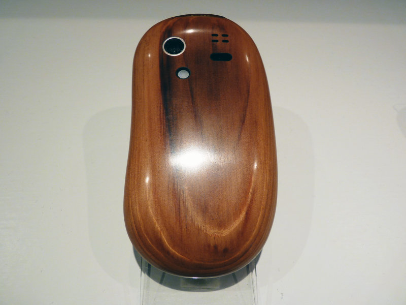 A cell phone made of hinoki 