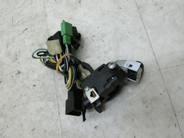 中古バイクパーツ販売専門店アイラブモーターハンドルスイッチBOX