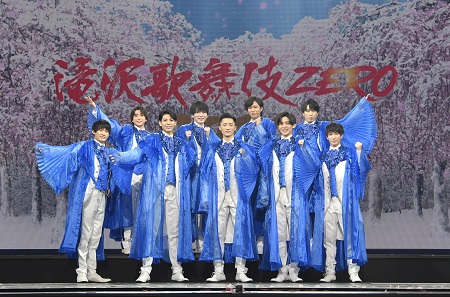 CDデビュー後、初の劇場公演！Snow Man主演『滝沢歌舞伎』開幕