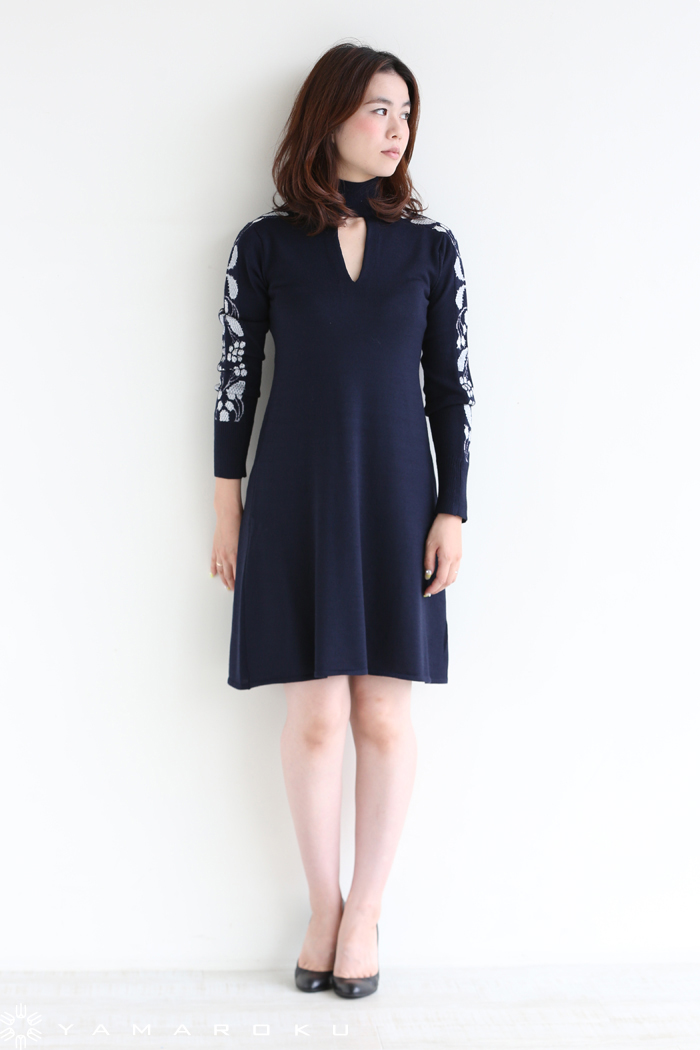 Mame Kurogouchi（マメ）Flower Motif Fine Gauge One-Piece ニット