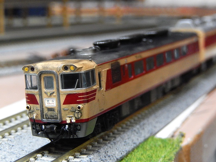 Nゲージ鉄道模型】＜国鉄名車両列伝シリーズ＞KATO キハ82系・特急