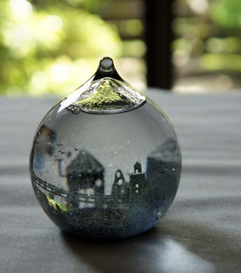 金津沙矢香さんのスノードーム 入荷しています。 | hagi