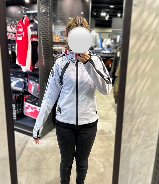 秋冬に大活躍！MIDパーカー入荷☆：KUSHITANI 三鷹店 | KUSHITANI 三鷹店