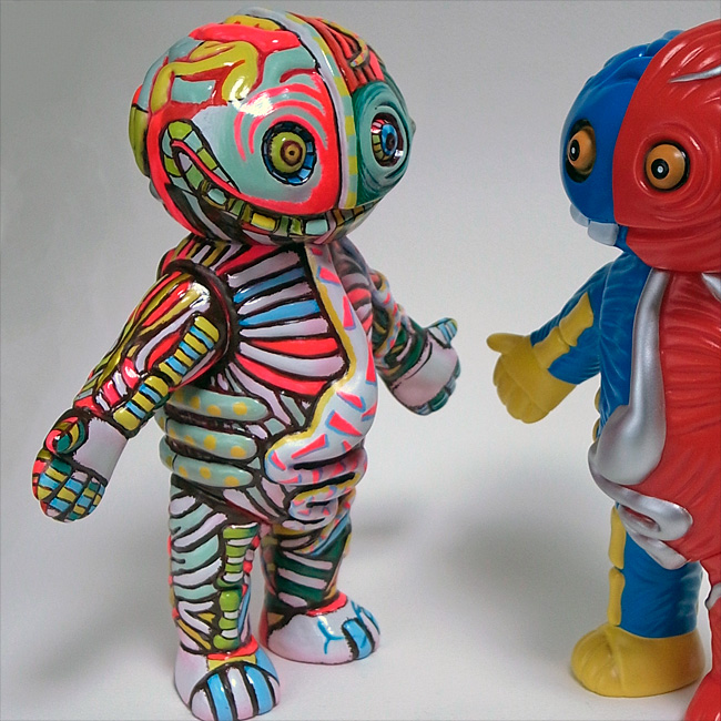 4月28日より怪獣芸術家ピコピコ氏の個展「ピコピコ大博覧会」開催