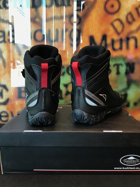 新商品入荷】 K-4563 アドーネシューズ(ブラック） K-2401 エアー