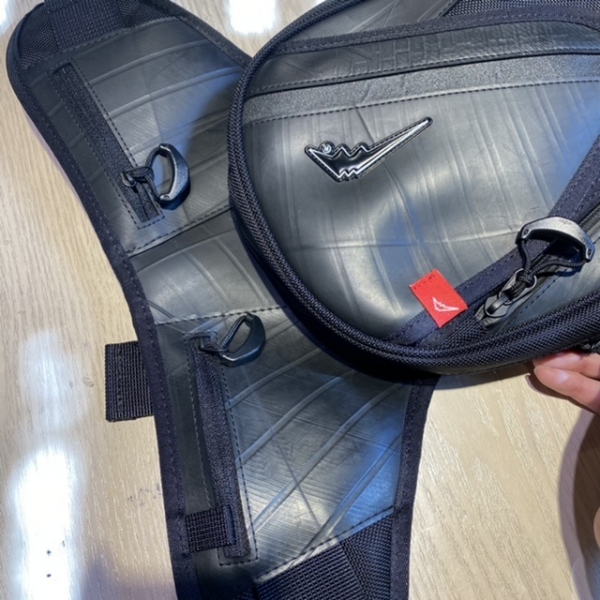 限定バッグ入荷しました！：KUSHITANI 横浜店 | KUSHITANI PERFORMANCE