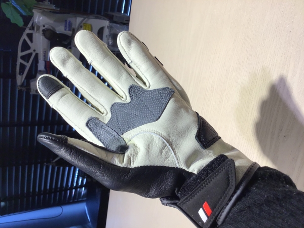 2022 新商品K-5341 レイヴングローブⅡ入荷しました：KUSHITANI 横浜店