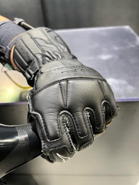 入荷速報】K-5355 ソリッドGPSグローブが入荷いたしました
