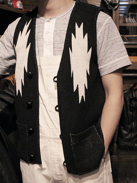 限定商品” 【 JELADO x Lua 】 別注チマヨニットベスト サンタフェ