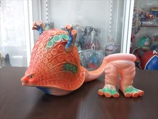 ジャイアントタッコングは最高峰の怪獣ソフビ。 | 兄者日記