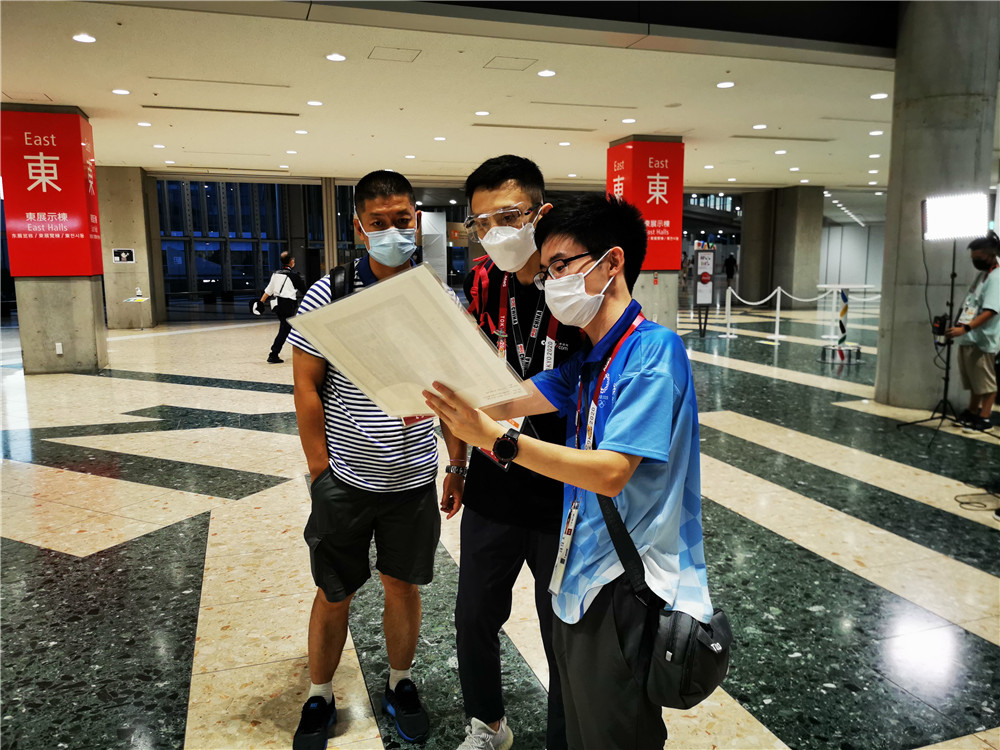 ピンバッジをコレクションする東京五輪の中国人ボランティア--人民網