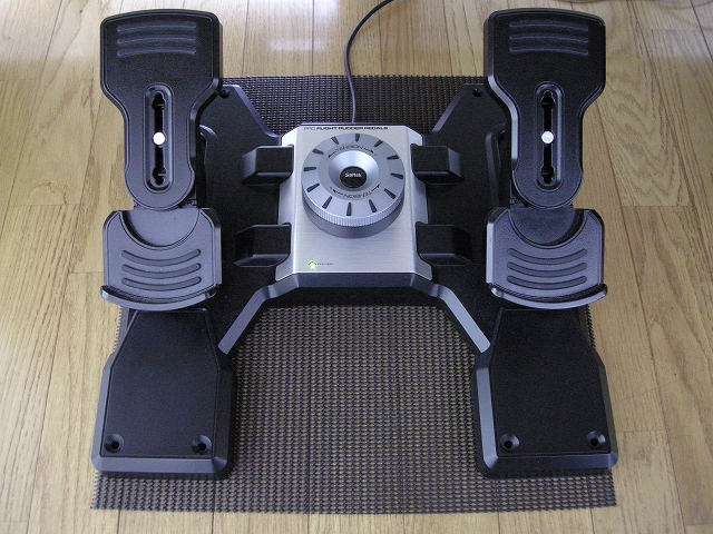 Saitek Pro Flight Rudder Pedals のズレ防止対策 – Saitek フライト